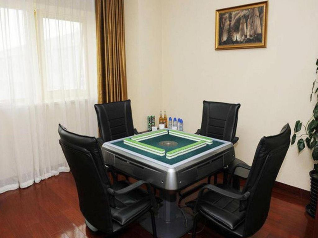 Beijing Guizhou Hotel Екстериор снимка