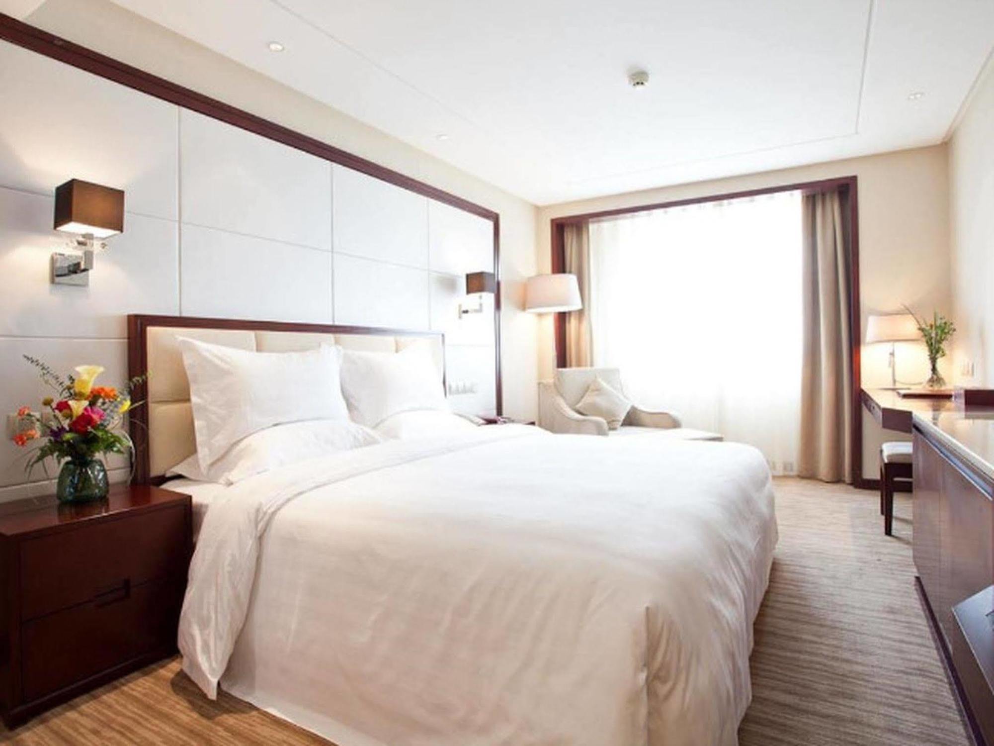 Beijing Guizhou Hotel Екстериор снимка