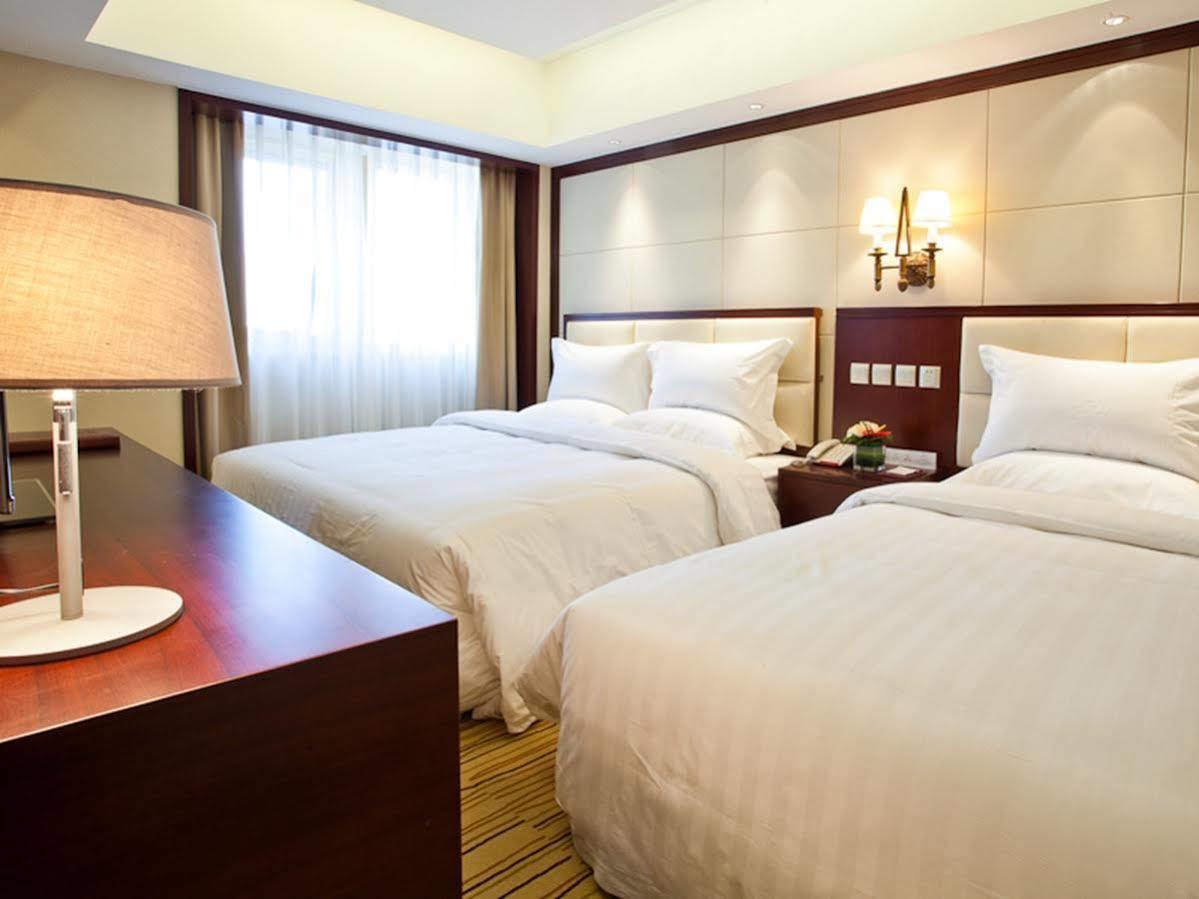 Beijing Guizhou Hotel Екстериор снимка